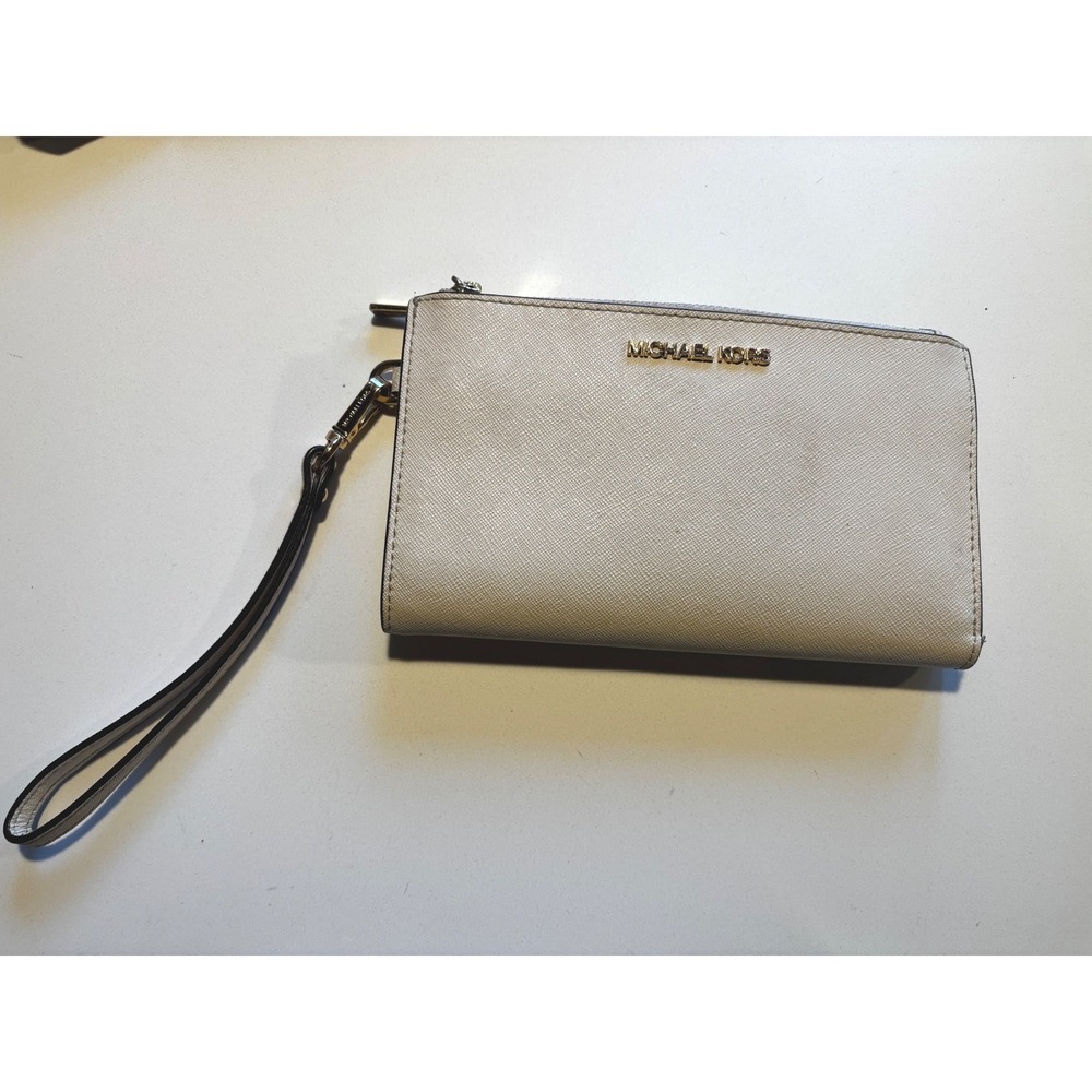 Michael Kors‎ Wristlet Clutch Wallet cream Saffiano Leather Zip Around Strap